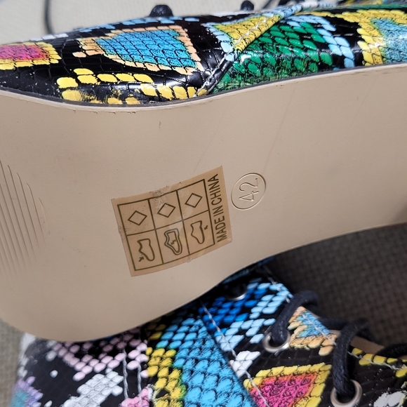 NWOT Snakeskin Print Lace-Up Open Toe Chunky Heel Sandal Boots EU 42 (US 10) - Picture 7 of 10